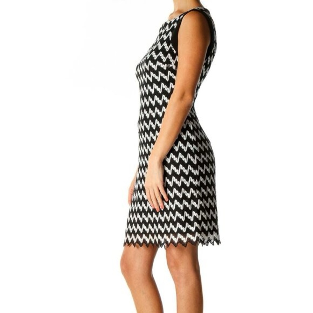 Cache Monochrome Zigzag Midi Dress